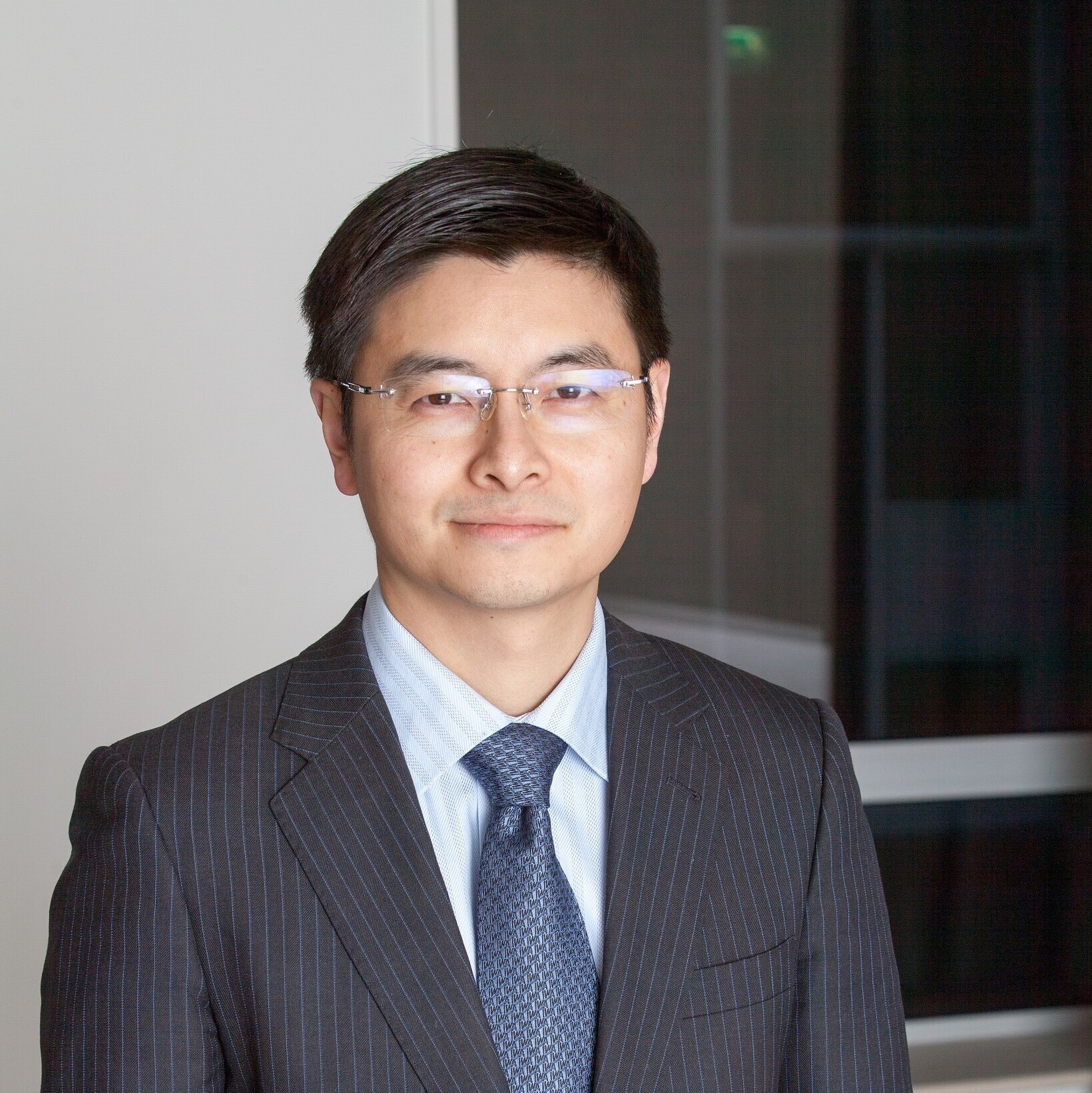 Dr Li Tao